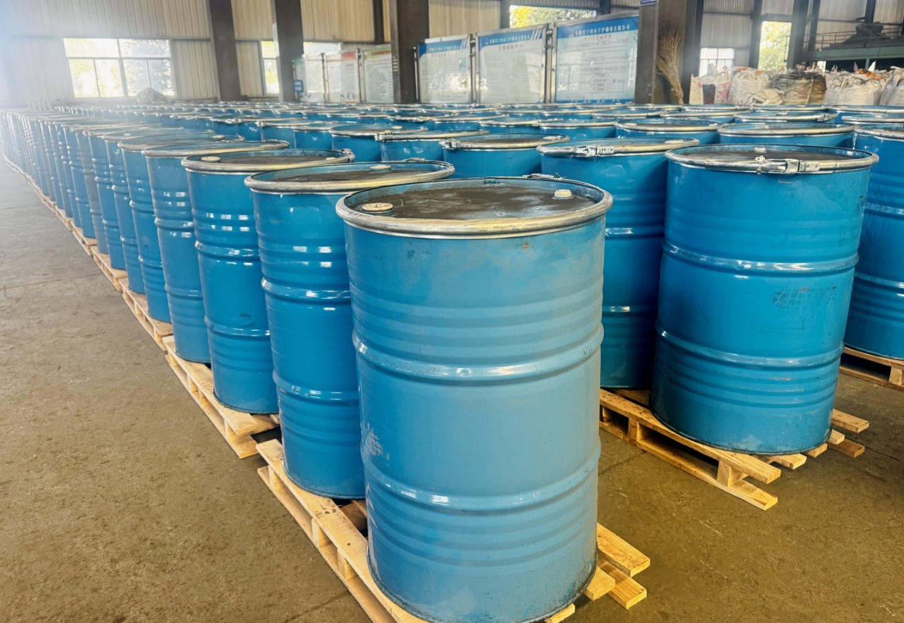 成品包裝（鐵桶+木托盤）